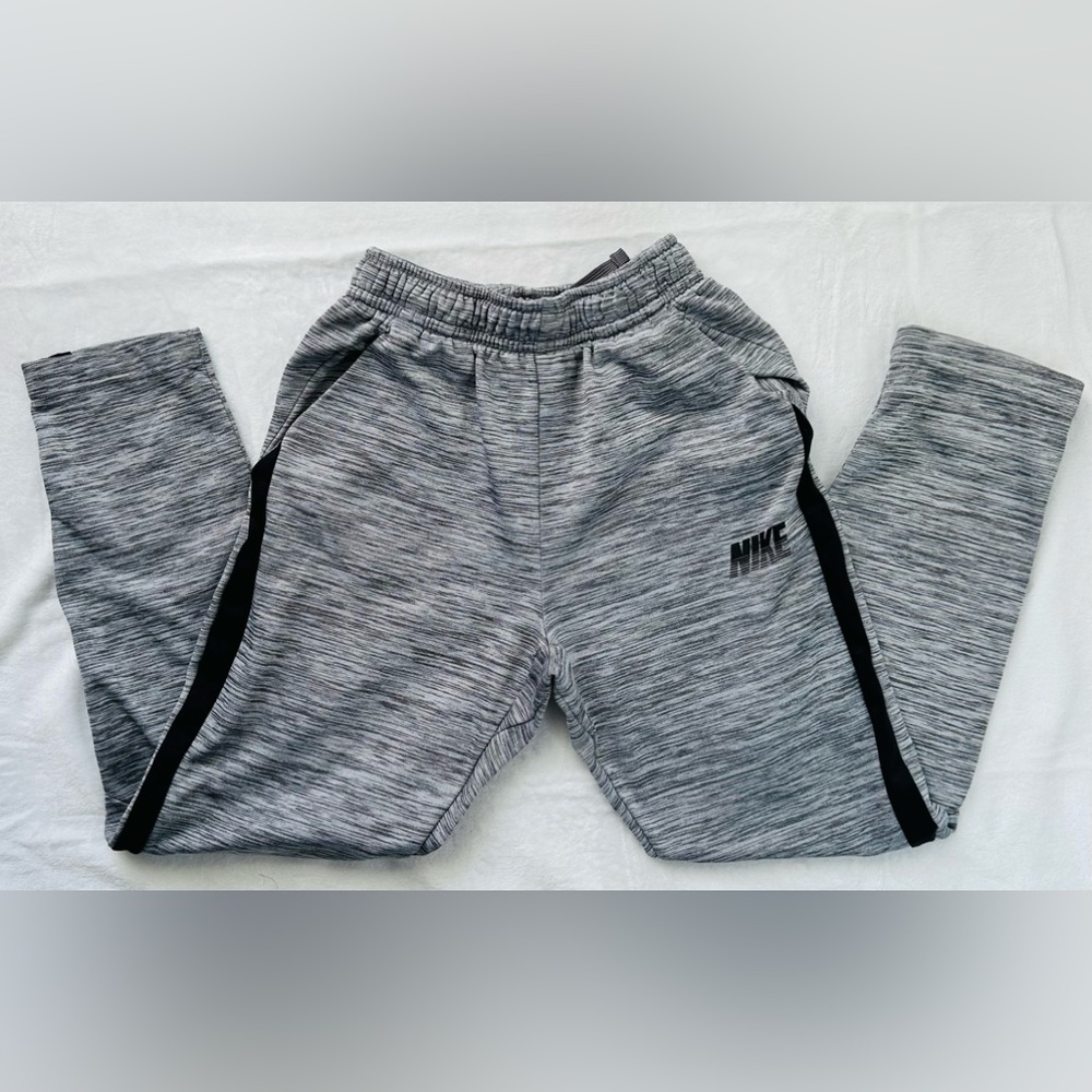 Nike DRI-FIT Boys Sweatpants, Gray Size XL